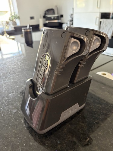 Shark cordless vacuum - -,